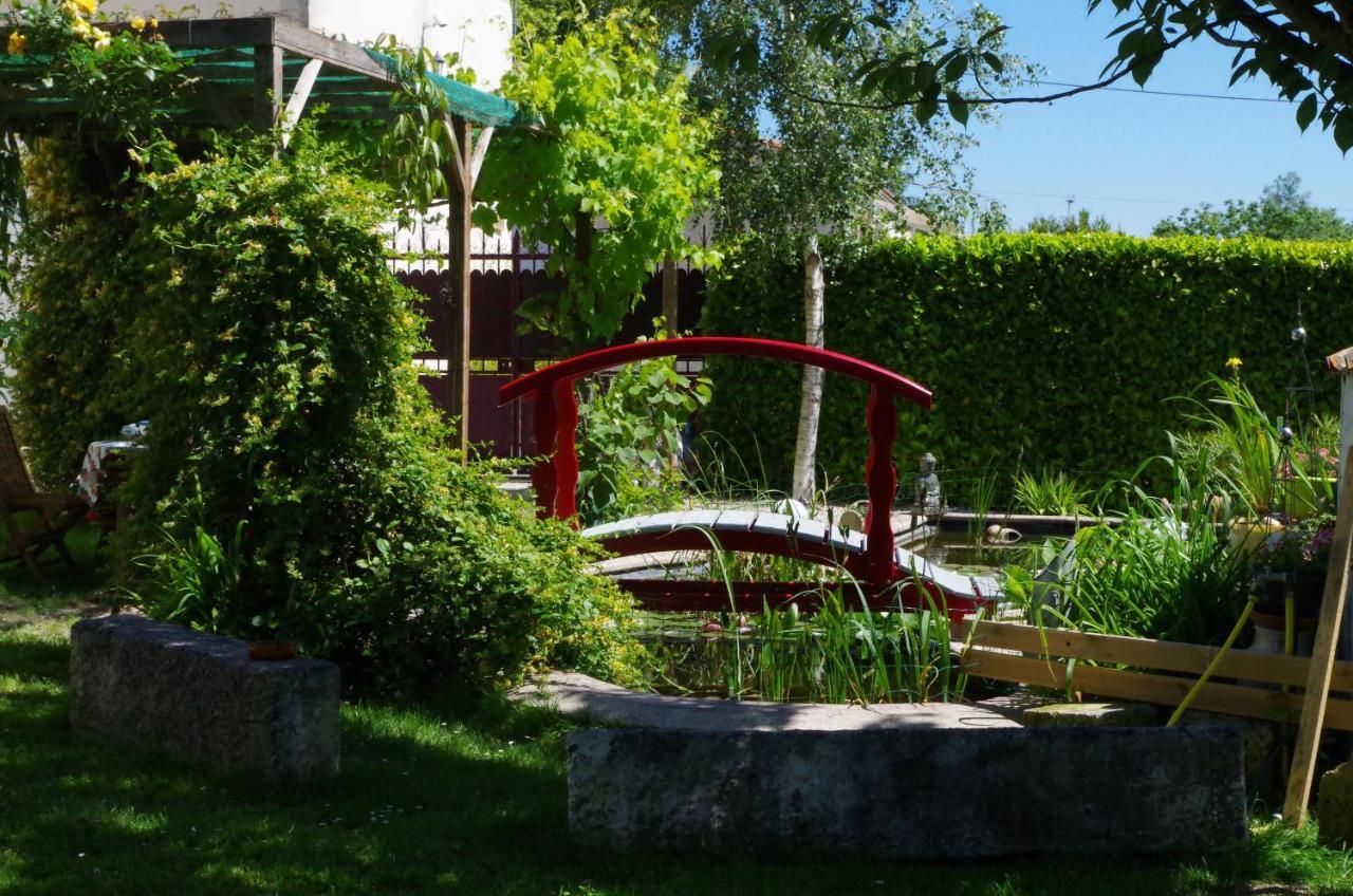 Maison D'Hotes Le Cadran Solaire Courcelles  Zewnętrze zdjęcie