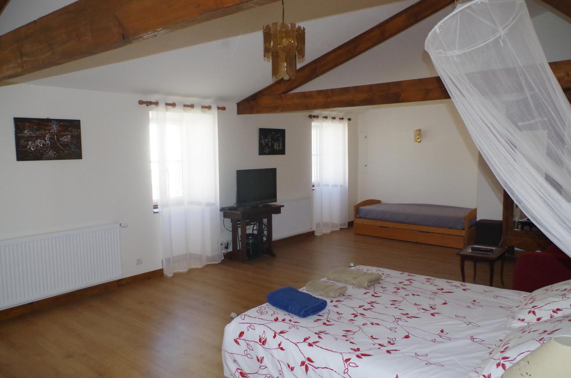 Maison D'Hotes Le Cadran Solaire Courcelles  Pokój zdjęcie