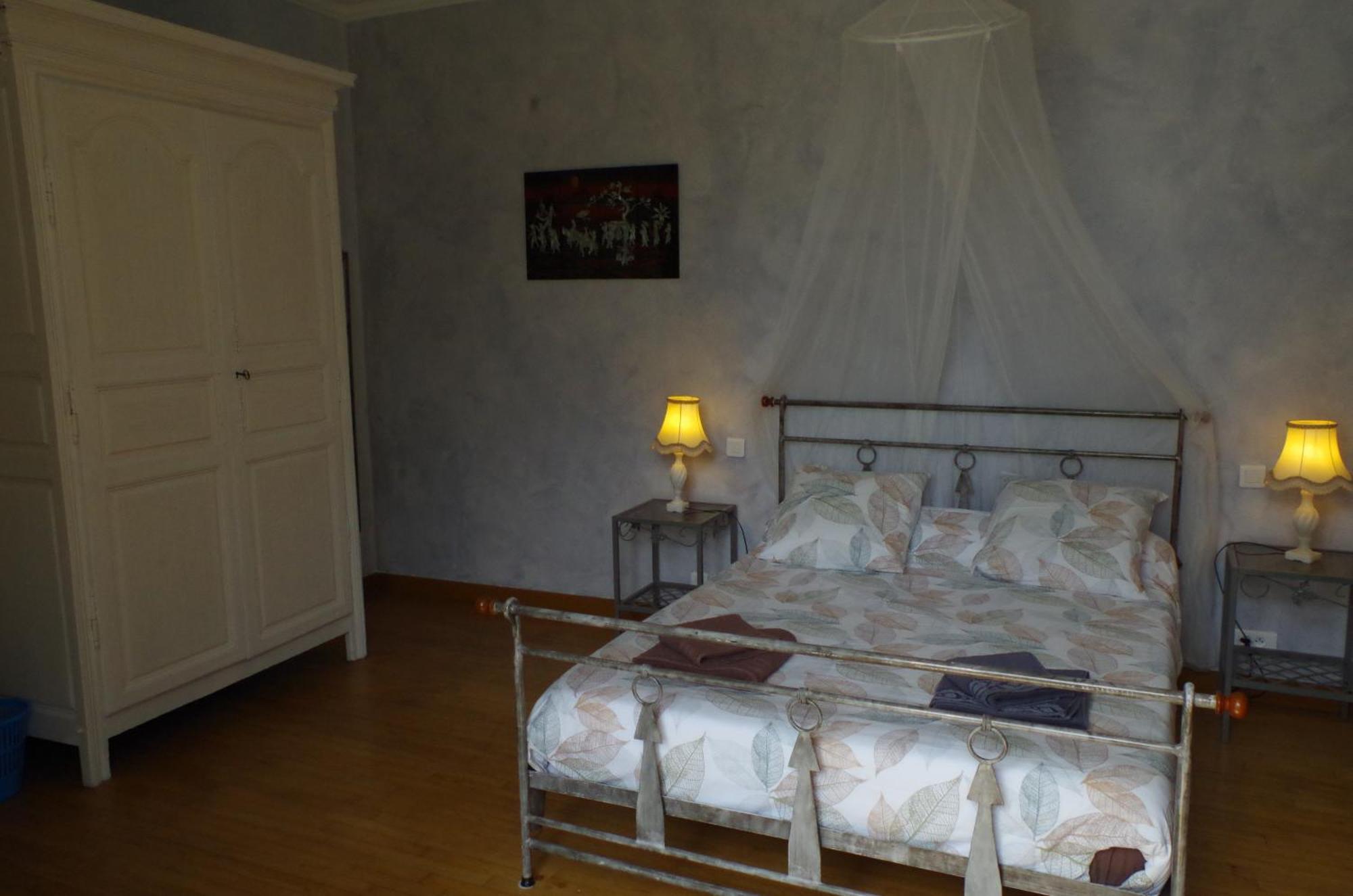 Maison D'Hotes Le Cadran Solaire Courcelles  Zewnętrze zdjęcie