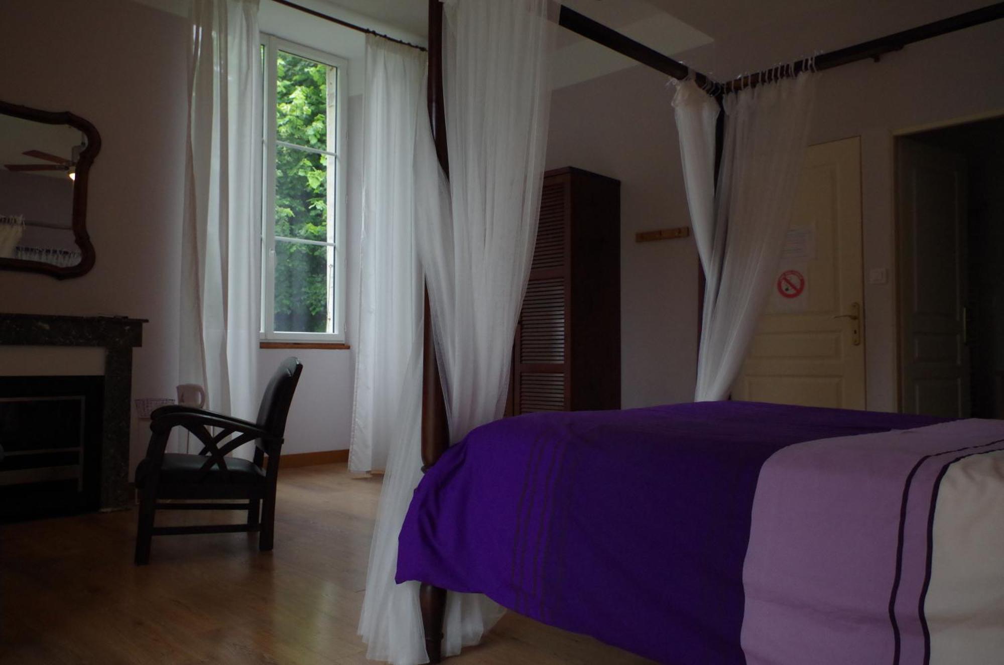 Maison D'Hotes Le Cadran Solaire Courcelles  Zewnętrze zdjęcie