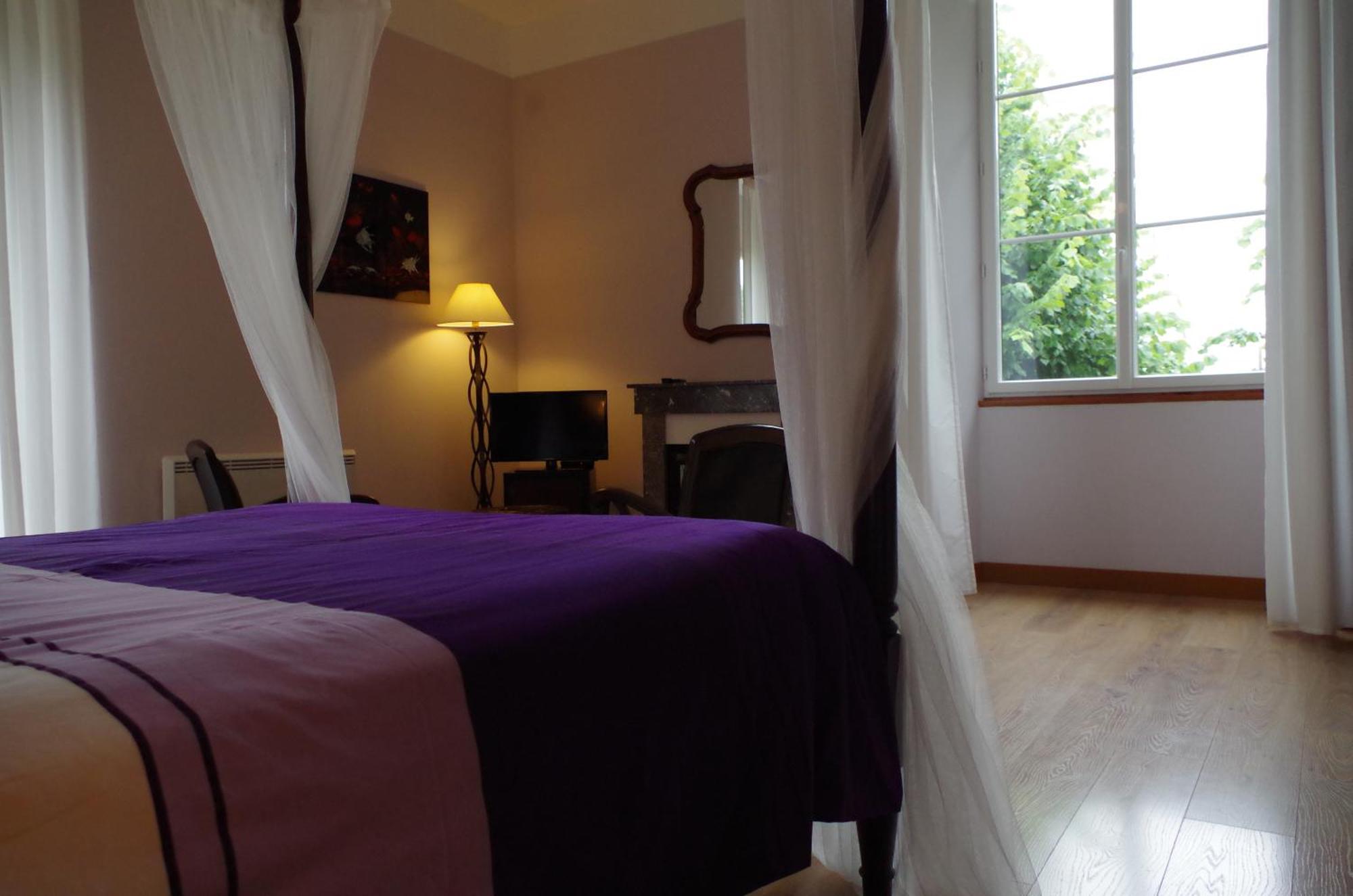 Maison D'Hotes Le Cadran Solaire Courcelles  Zewnętrze zdjęcie