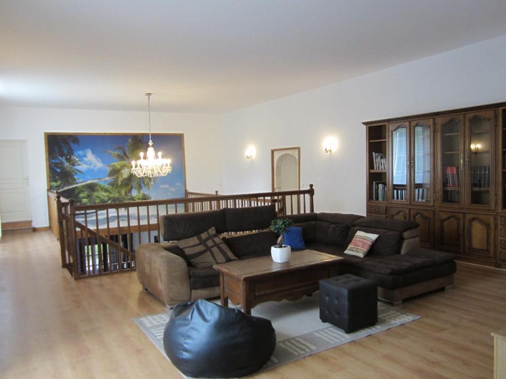 Maison D'Hotes Le Cadran Solaire Courcelles  Zewnętrze zdjęcie