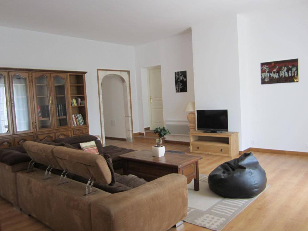 Maison D'Hotes Le Cadran Solaire Courcelles  Zewnętrze zdjęcie